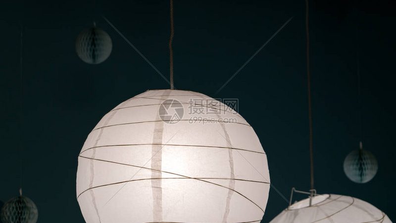 新中式吸顶灯材质分类解析：如何选择合适的光源